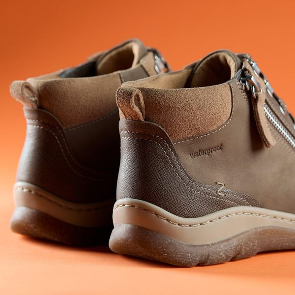 Women's Orlene Top WP Dark Sand Nubuck Chelsea Boots - Image 7