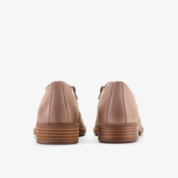 Womens Adalynn Ezra Mushroom Nubuck Shoes - Image 4