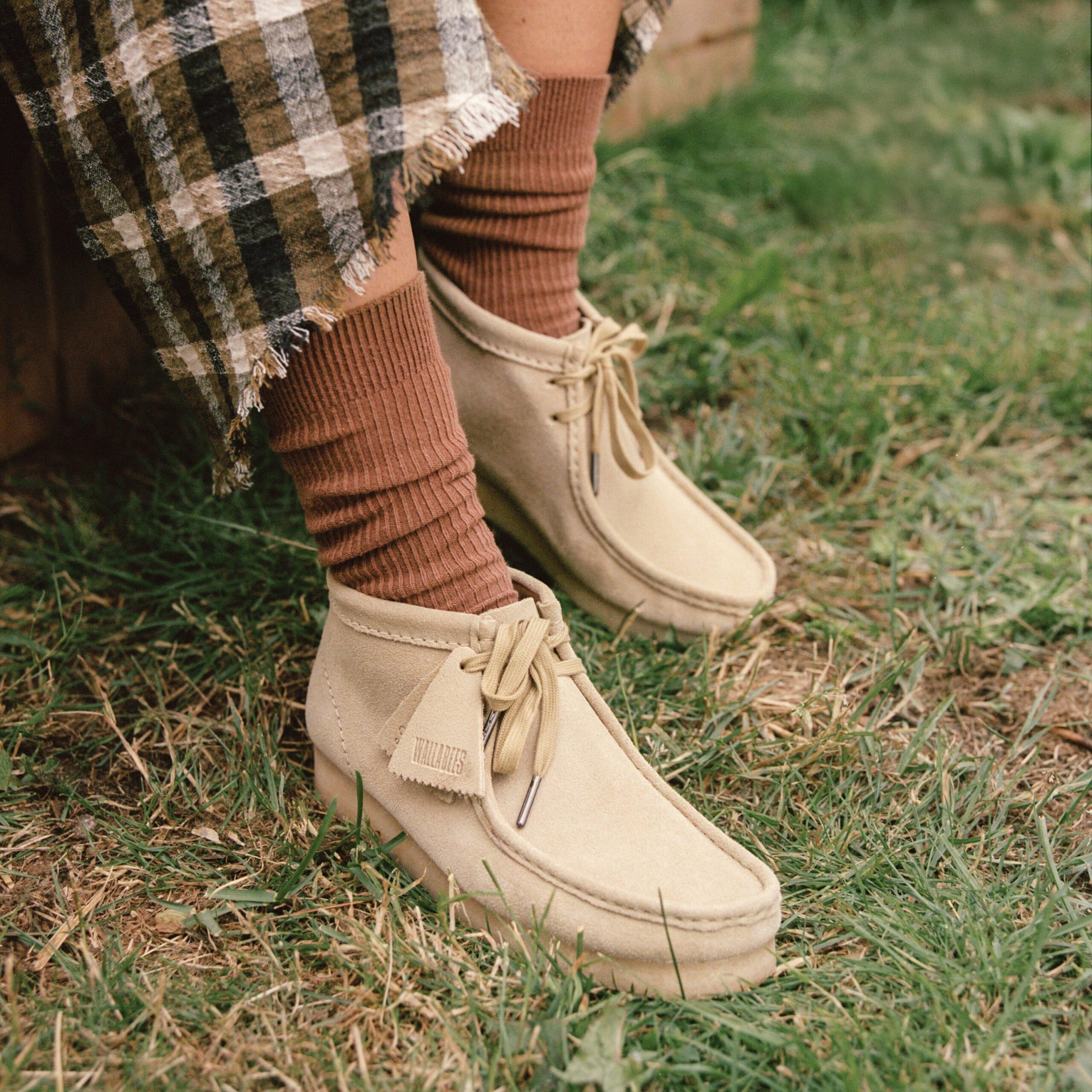 Wallabee Boot Maple Suede - Image 9
