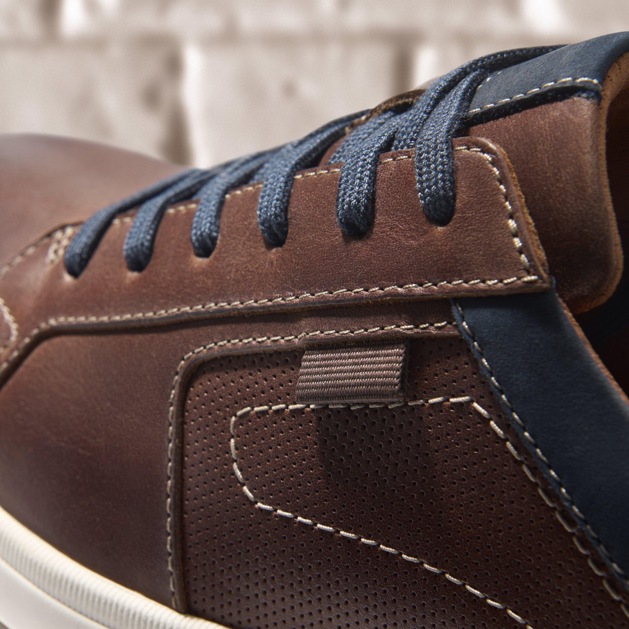 Mapstone Lace Mahogany Leather - Image 3