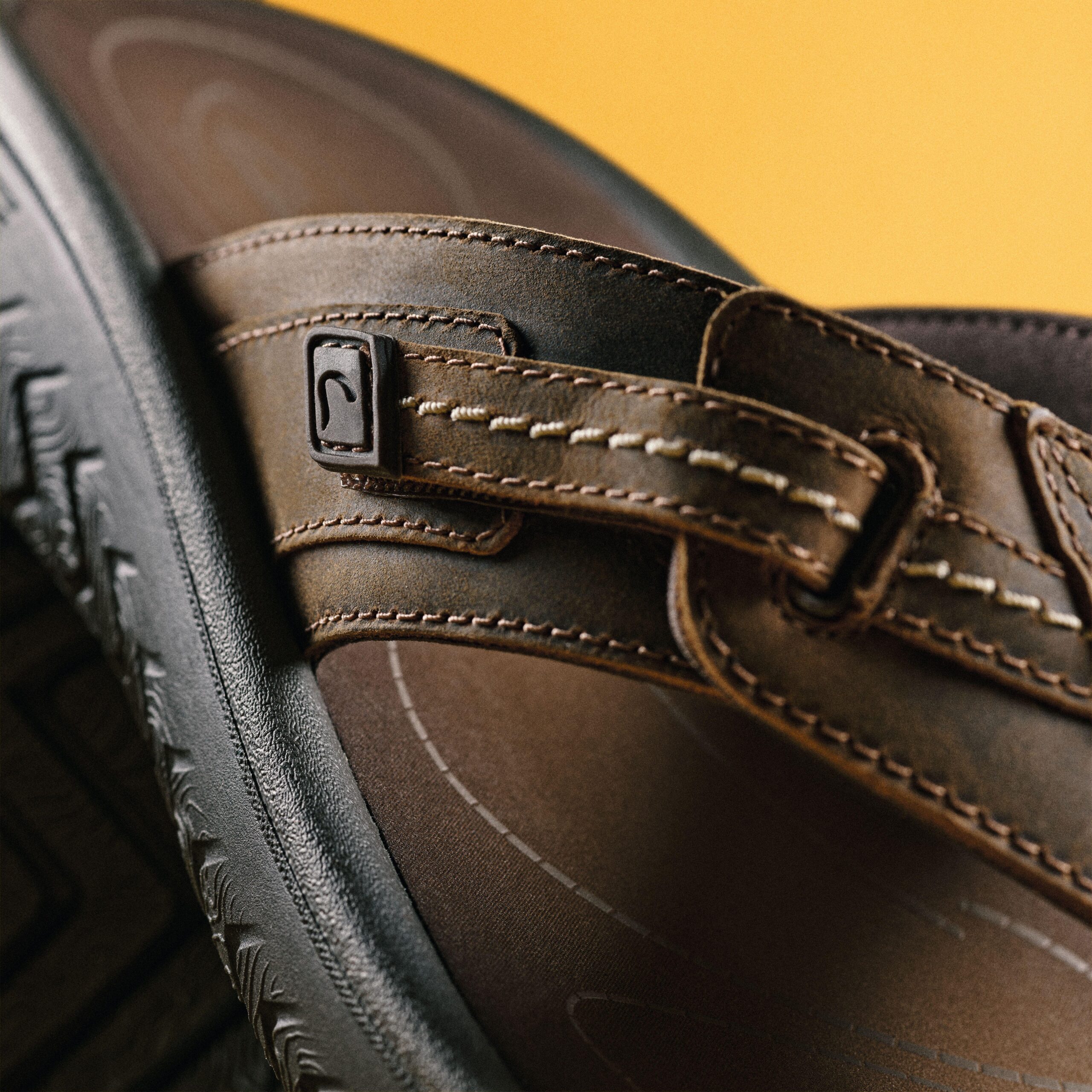 Wesley Sun Beeswax Leather - Image 3