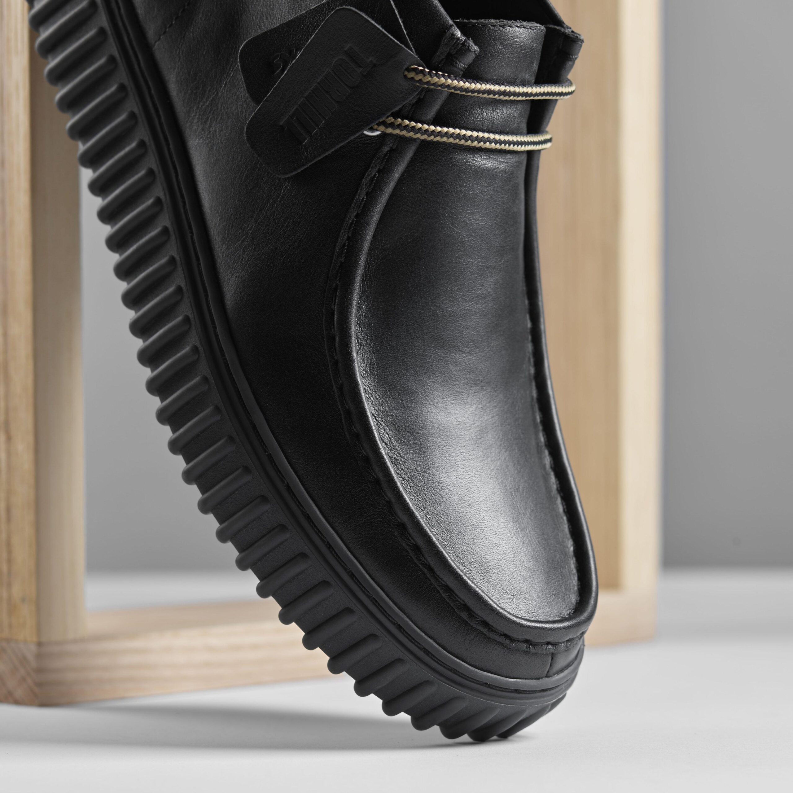 Torhill Hi Black Leather - Image 2
