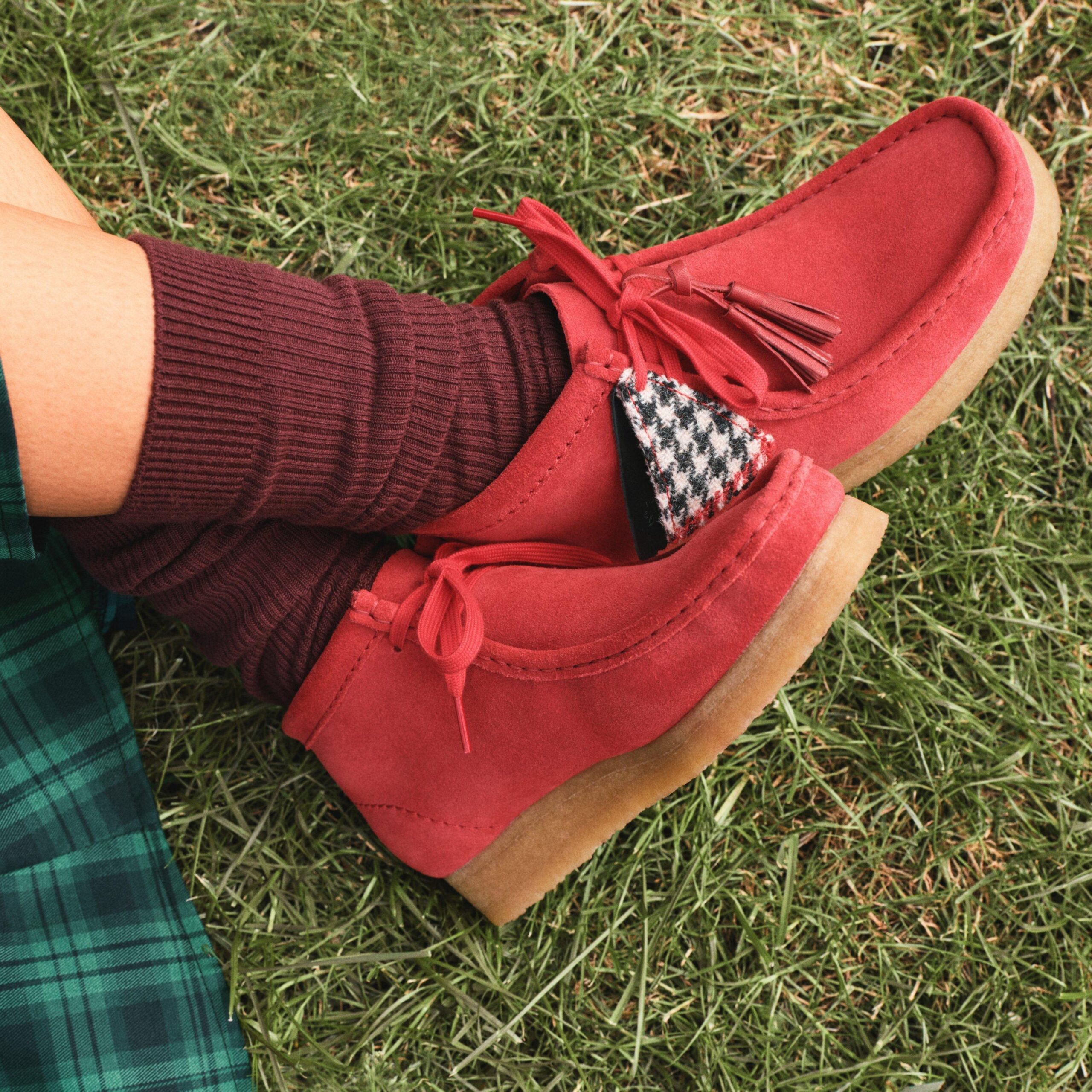 Wallabee Boot Red Suede - Image 2
