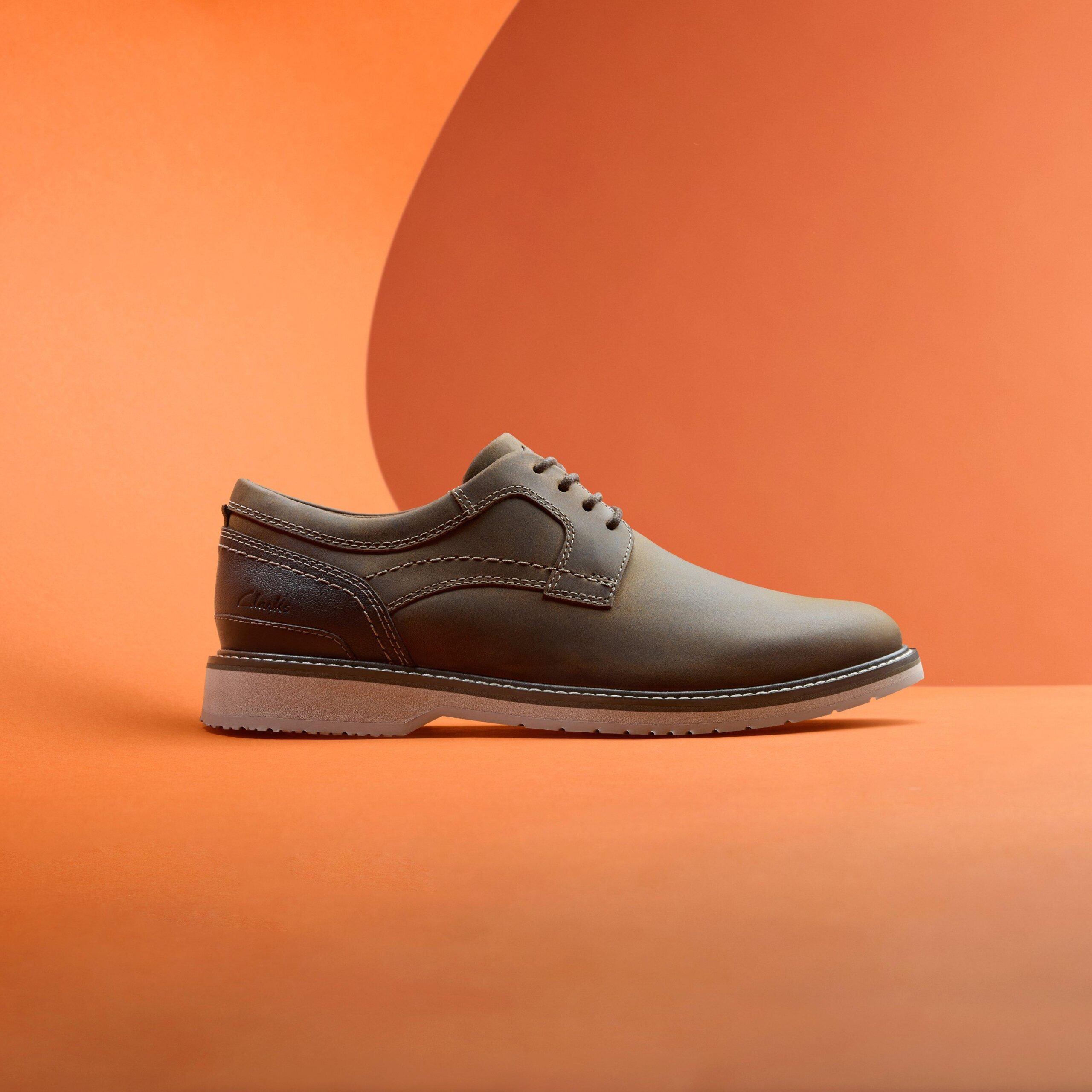 Monahan Plain Beeswax Leather - Image 8